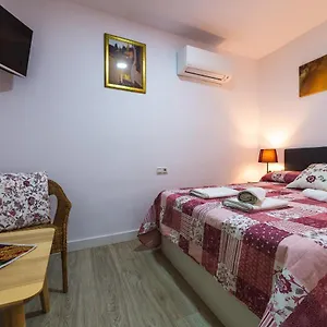  Apartment San Matias Bajo Casco Historico Spain